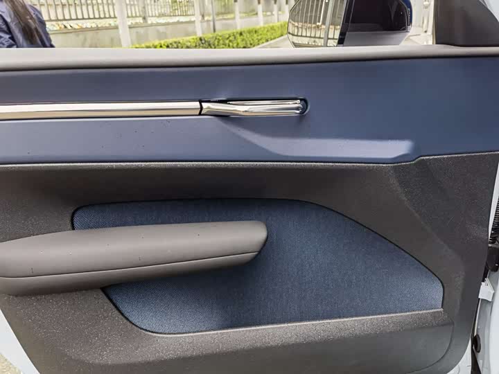 Volvo EX30 2025 2025款 后驱长续航版 Plus