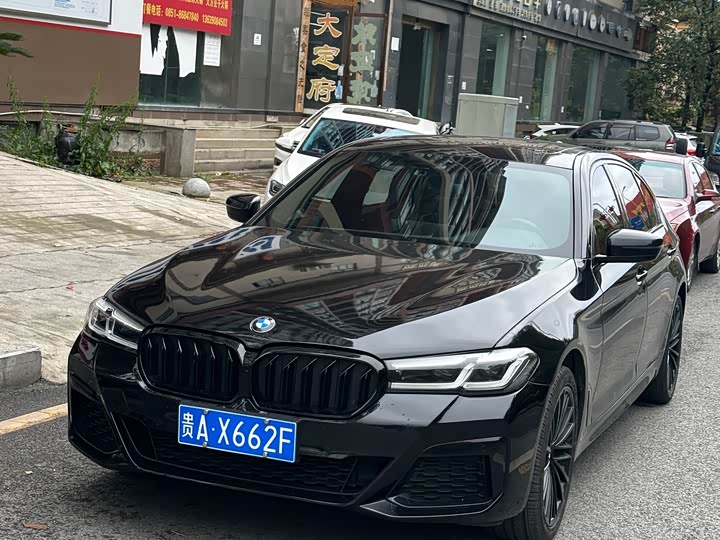 Фото 3 - BMW 5 Series