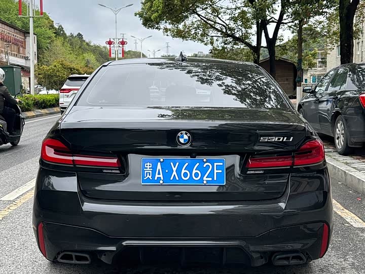 Фото 5 - BMW 5 Series