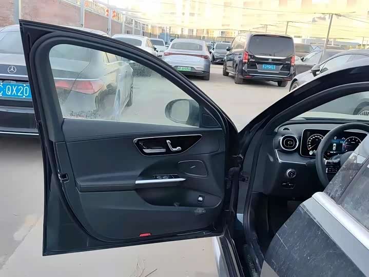 Фото 4 - Mercedes-Benz C-Class