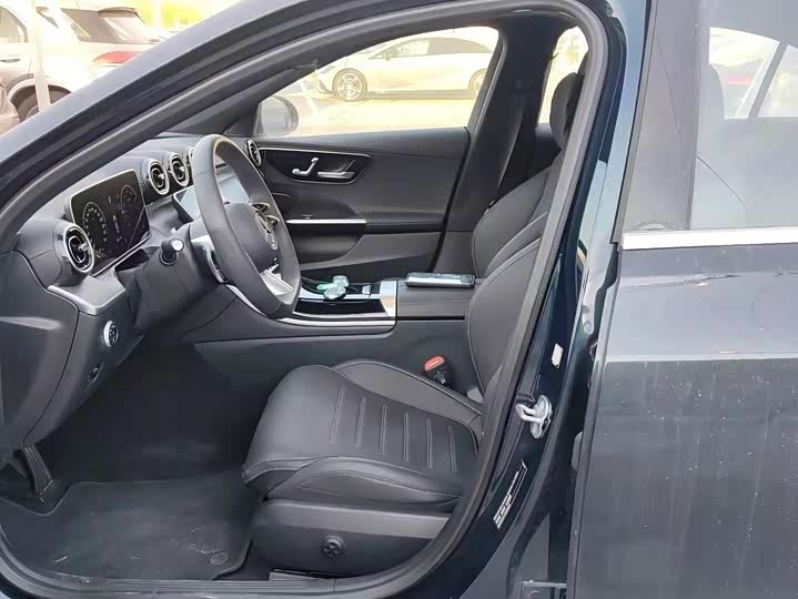 Фото 7 - Mercedes-Benz C-Class