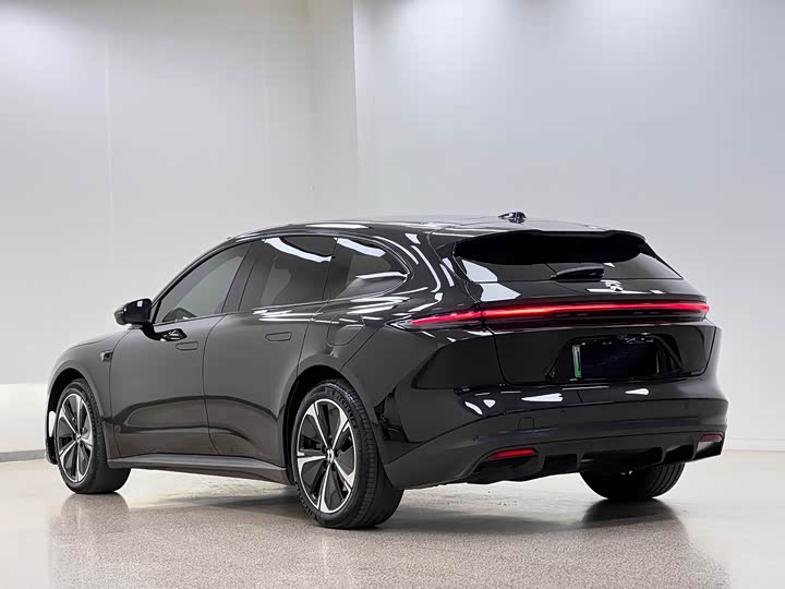 Фото 5 - Nio ET5T