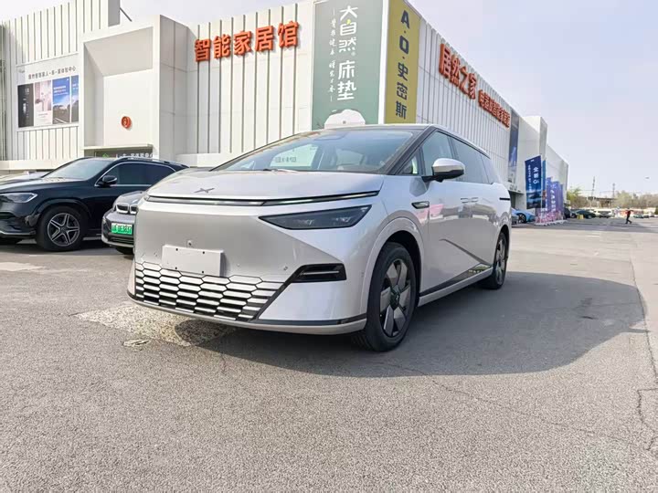 XPeng X9 2025 2025款 纯电 650长续航 Max