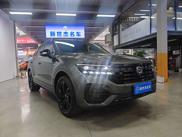 Volkswagen Touareg 2022 2022款 3.0TSI 锐享版 曜黑运动套装