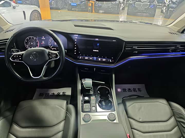 Volkswagen Touareg 2022 2022款 3.0TSI 锐享版 曜黑运动套装