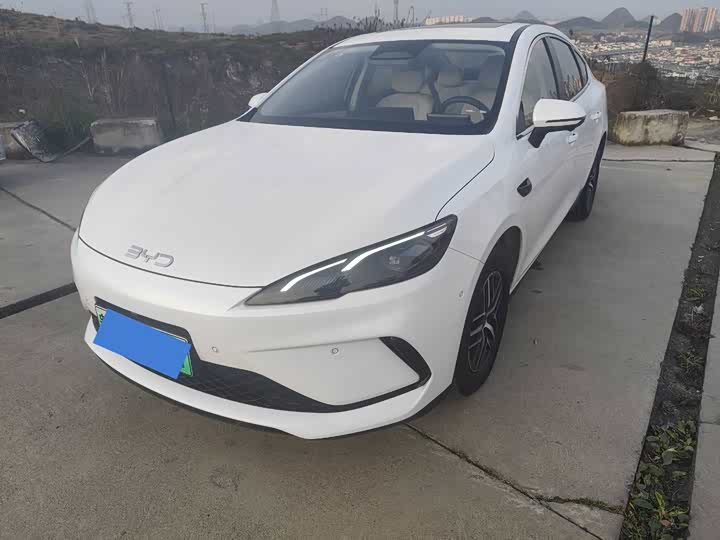 Фото 1 - BYD Seal 05 DM-i Hybrid