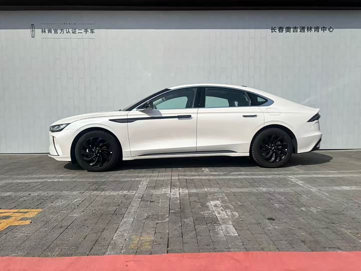 2025 Lincoln Z (Zephyr)