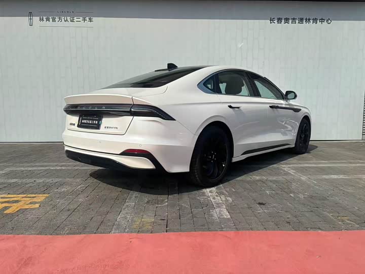 2025 Lincoln Z (Zephyr)