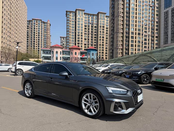 Audi A5 2024 2024款 Sportback 40 TFSI 时尚动感型