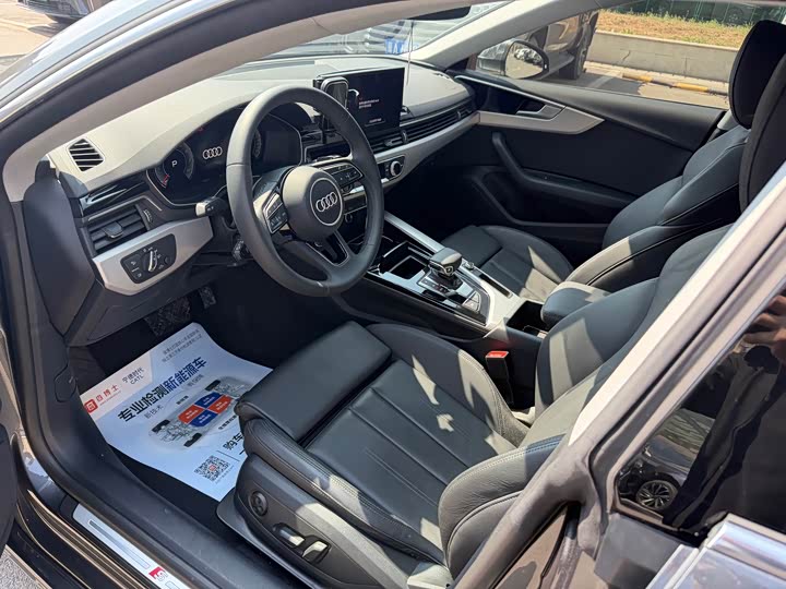 Audi A5 2024 2024款 Sportback 40 TFSI 时尚动感型