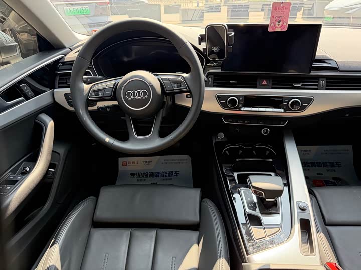Audi A5 2024 2024款 Sportback 40 TFSI 时尚动感型