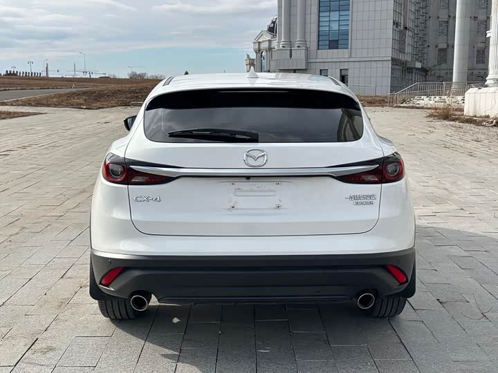 Mazda CX-4 2021 2021款 2.0L 自动两驱蓝天探索版