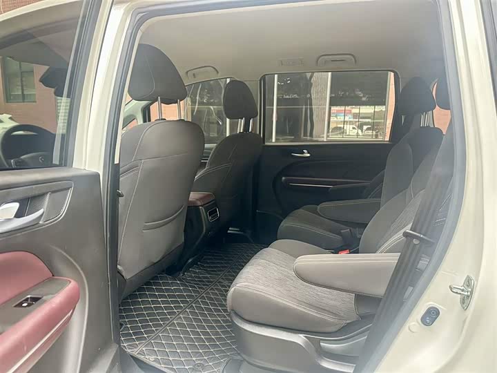 Фото 6 - GAC Trumpchi M6