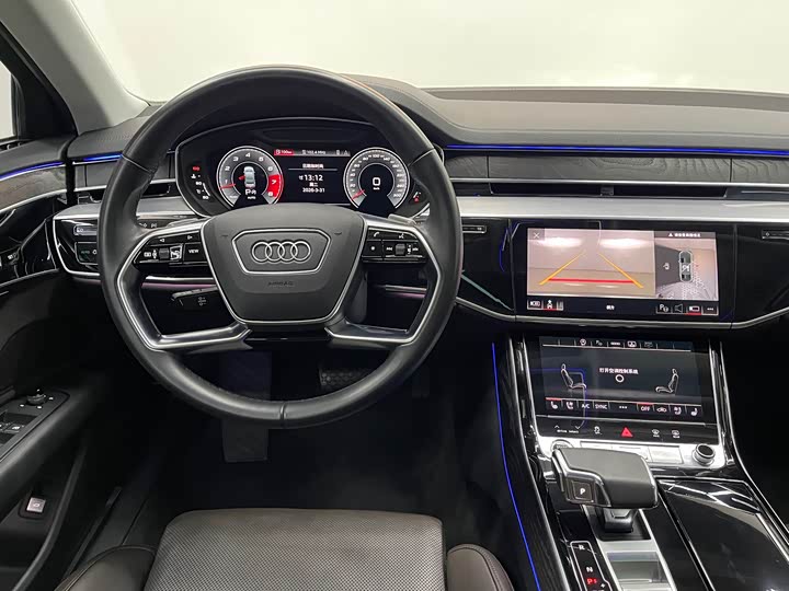 Фото 6 - Audi A8