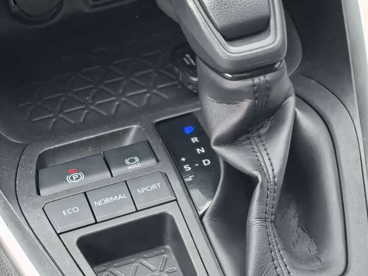 Toyota RAV4 Hybrid 2021 2021款 2.5L 两驱精英Pro