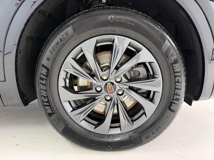 Фото 4 - Hongqi HS5