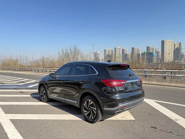 Zdjęcie 7 - Hongqi HS5
