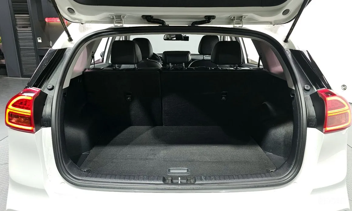 Zdjęcie 20 - Kia Niro