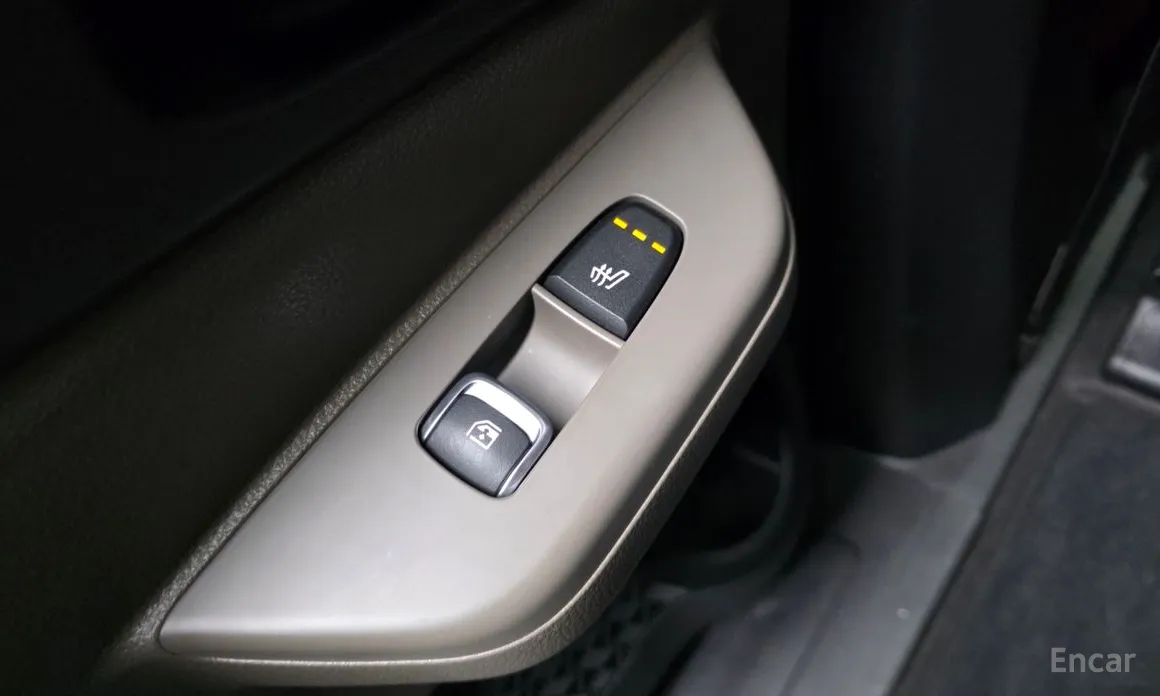 Kia Carnival 2023 9-Seater Noblesse