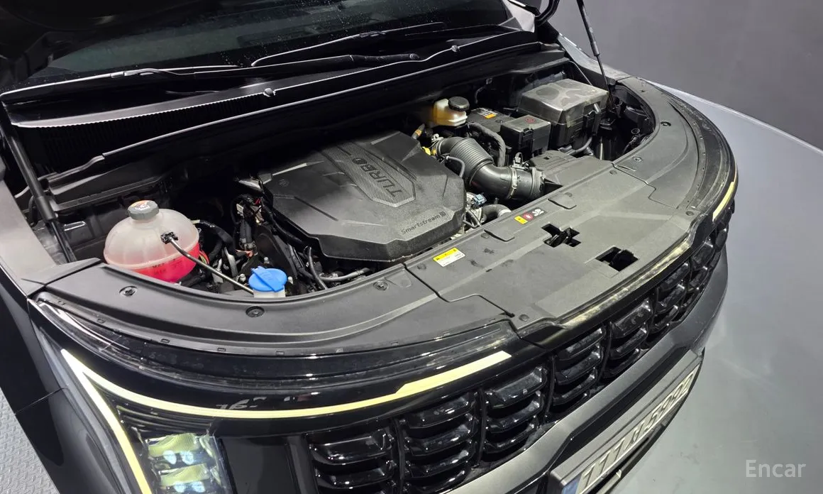 Kia Carnival 2023 9-Seater Noblesse