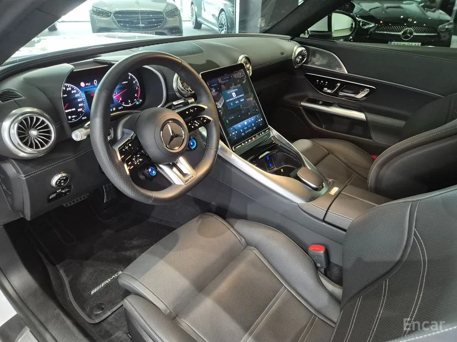 Mercedes-Benz SL-Class 2023 AMG SL63 4MATIC+