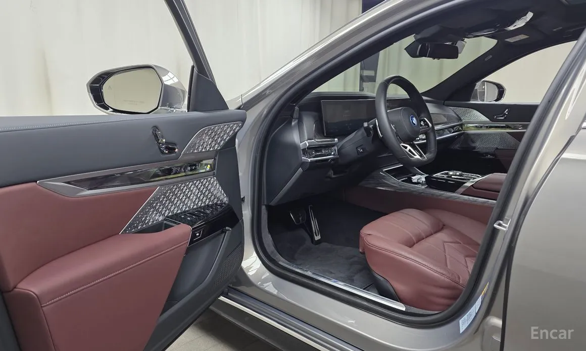 BMW i7 2022 xDrive 60 M sport