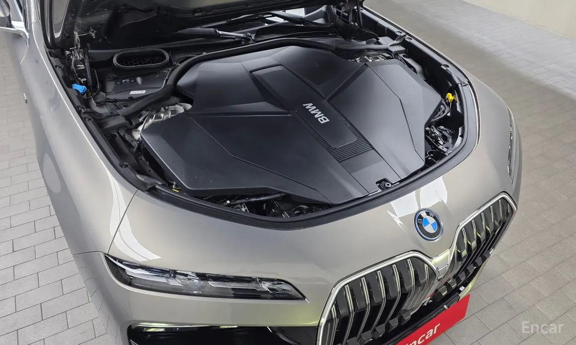 BMW i7 2022 xDrive 60 M sport