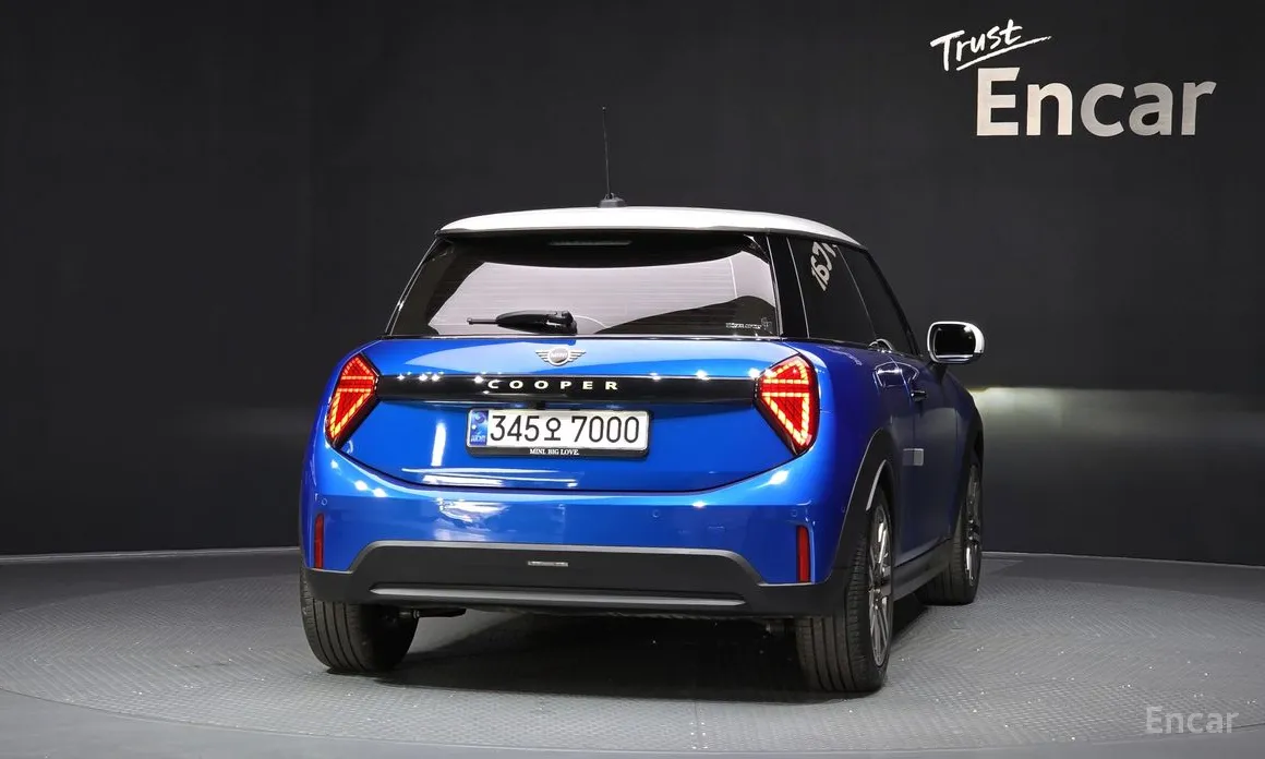 Mini Cooper 2024 Classic