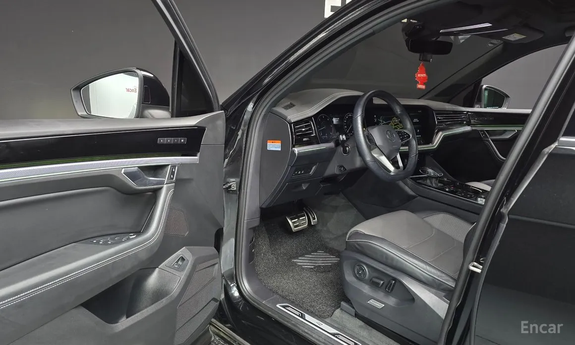 Volkswagen Touareg 2019 3.0 TDI R-Line