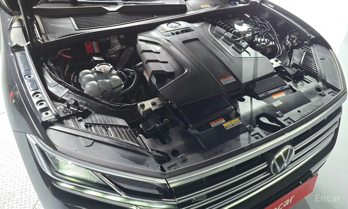 Volkswagen Touareg 2019 3.0 TDI R-Line