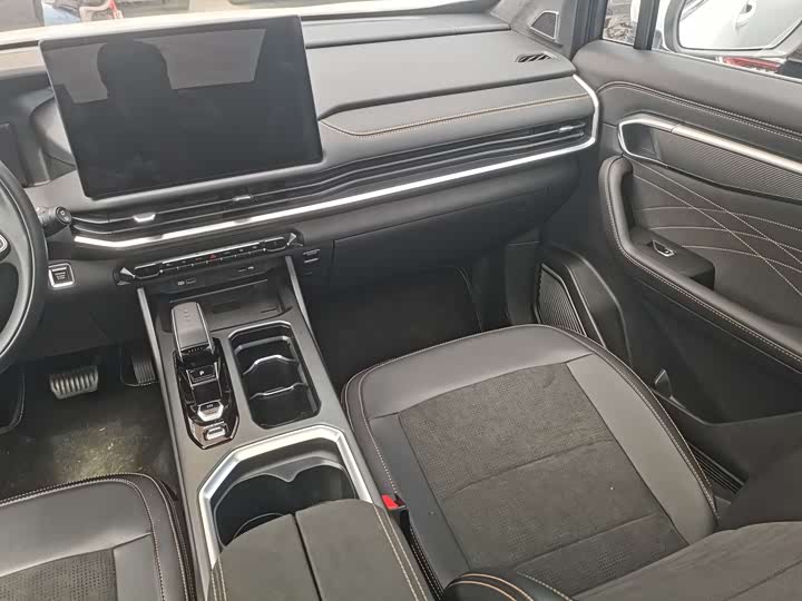 Geely Okavango L 2025 2025款 2.0T DCT尊享款