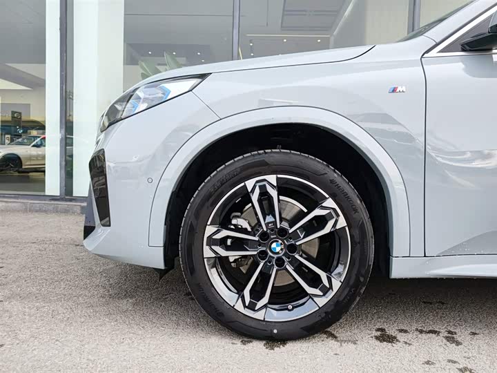 BMW X2 2025 2025款 sDrive25i M运动套装
