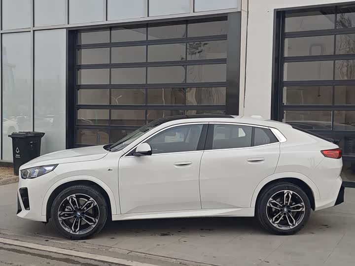 BMW X2 2025 2025款 sDrive25i M运动套装