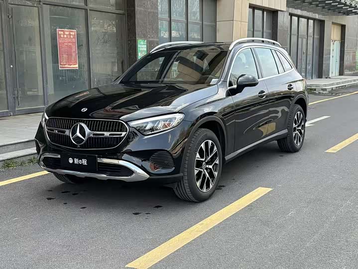 Mercedes-Benz GLC-Class 2026 2026款 GLC 260 L 4MATIC 经典版