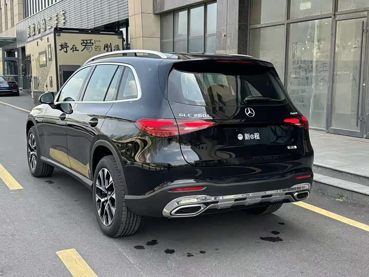 Mercedes-Benz GLC-Class 2026 2026款 GLC 260 L 4MATIC 经典版