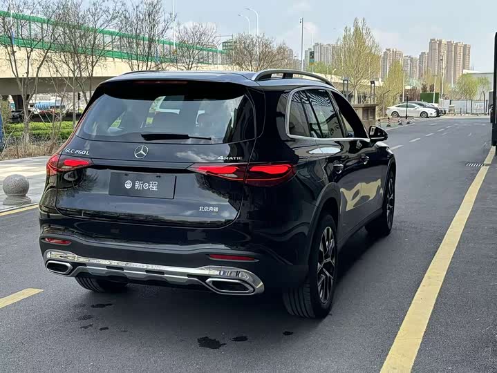 Mercedes-Benz GLC-Class 2026 2026款 GLC 260 L 4MATIC 经典版
