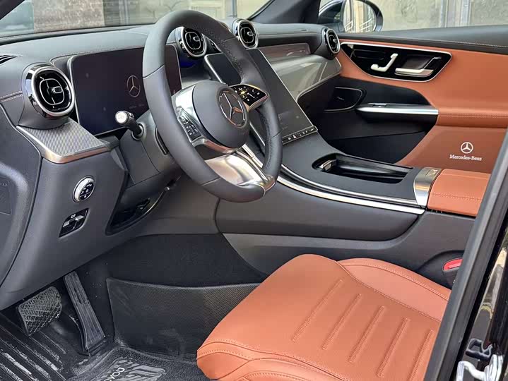 Mercedes-Benz GLC-Class 2026 2026款 GLC 260 L 4MATIC 经典版