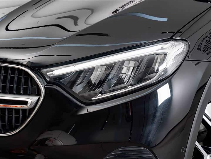 Mercedes-Benz GLC-Class 2026 2026款 GLC 260 L 4MATIC 经典版