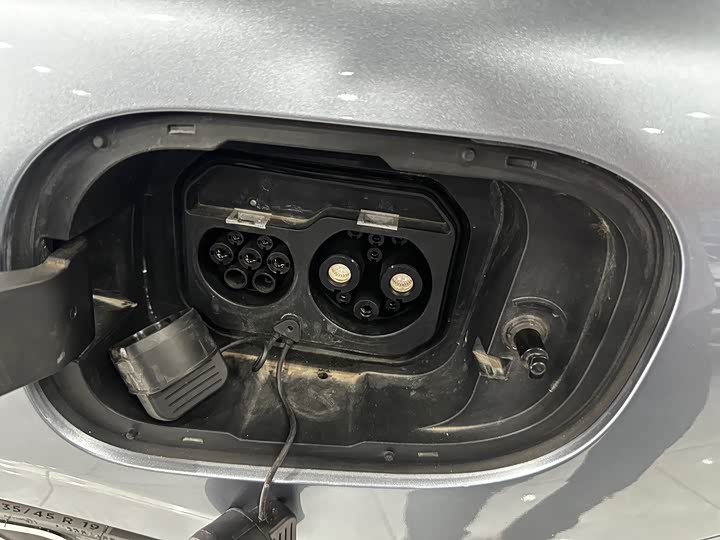 Baojun Xiangjing 2025 2025款 插混 140km豪华版