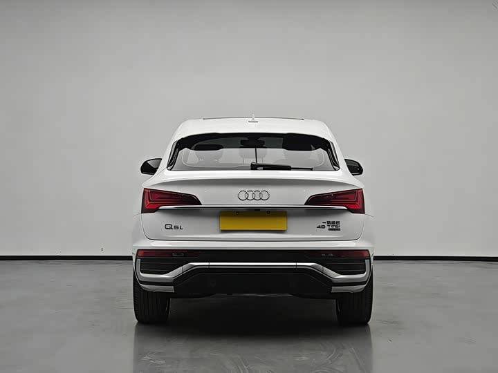 Фото 6 - Audi Q5L Sportback