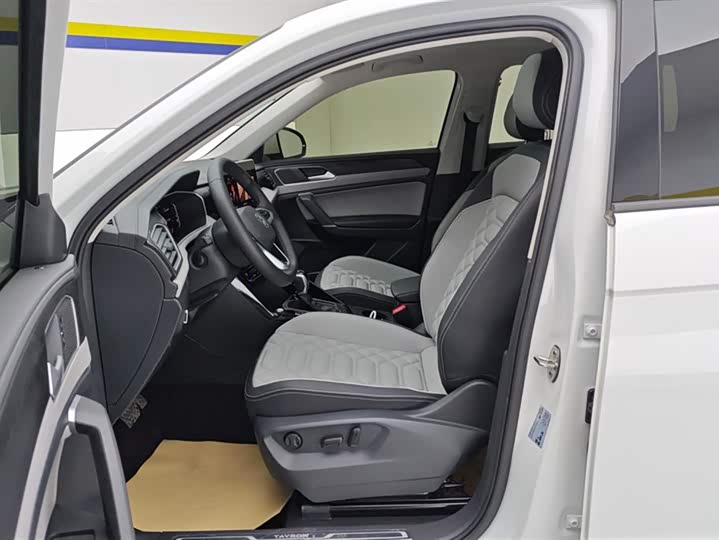 Volkswagen Tayron 2024 2024款 330TSI 两驱豪华Plus进阶版