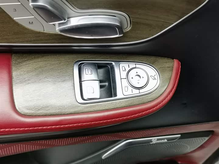 Mercedes-Benz V-Class 2022 2022款 V 260 L 长轴距豪华版