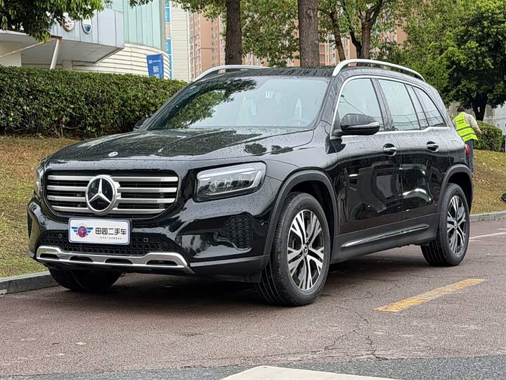 Фото 1 - Mercedes-Benz GLB-Class