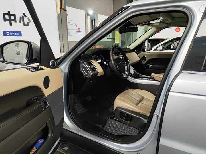 2021 Land Rover Range Rover Sport Hybrid