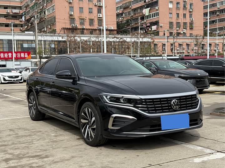 Фото 3 - Volkswagen Passat