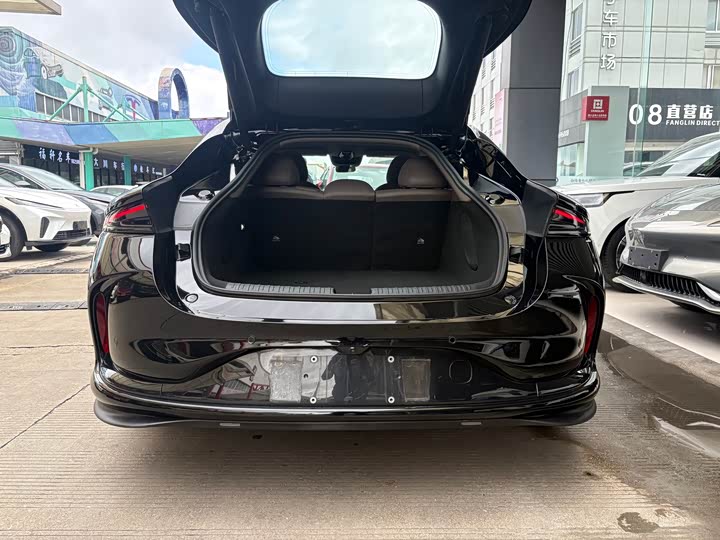 2025 IM motors L6
