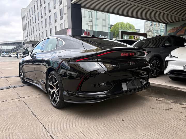 2025 IM motors L6