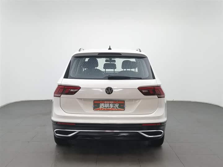 Фото 4 - Volkswagen Tiguan L Pro