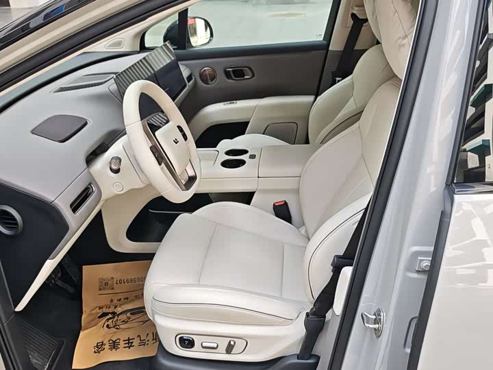 LiXiang i8 2025 2025款 标准版
