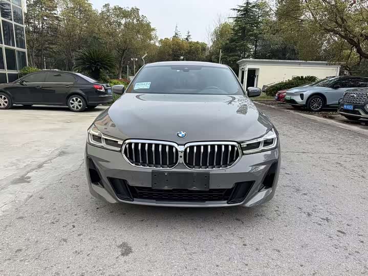Фото 2 - BMW 6 Series GT